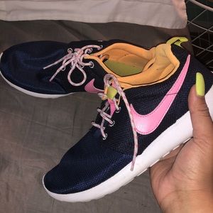 Nike Roshe Runs